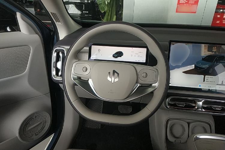 Used Leapmotor B10 2025 510 LiDAR Version Steering Wheel