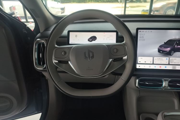 Used Leapmotor B10 2025 510 LiDAR Version Steering Wheel