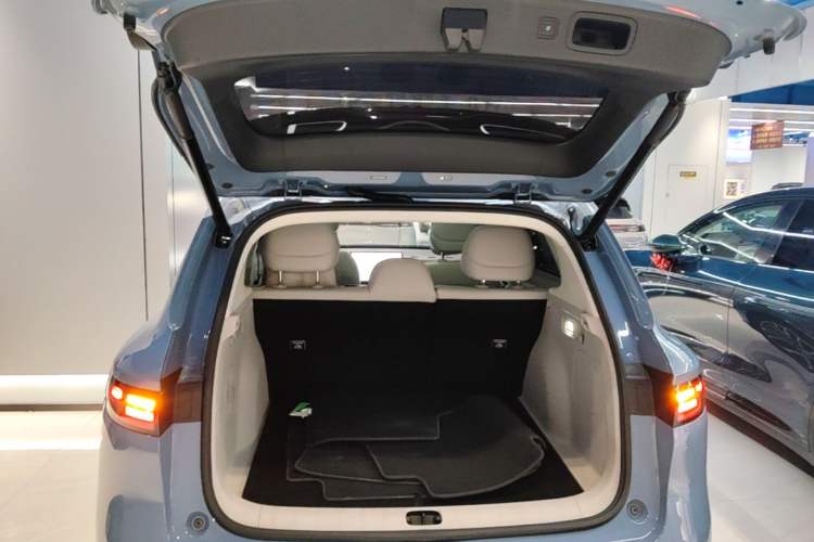 Used Leapmotor B10 2025 510 LiDAR Version Trunk