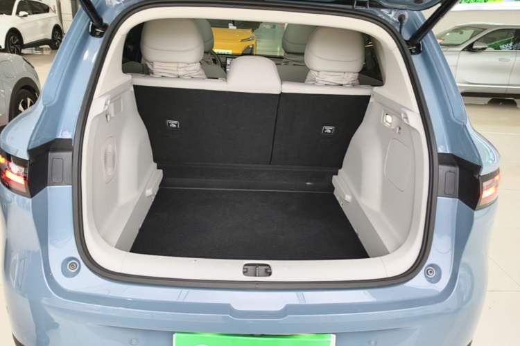 Used Leapmotor B10 2025 510 LiDAR Version Trunk