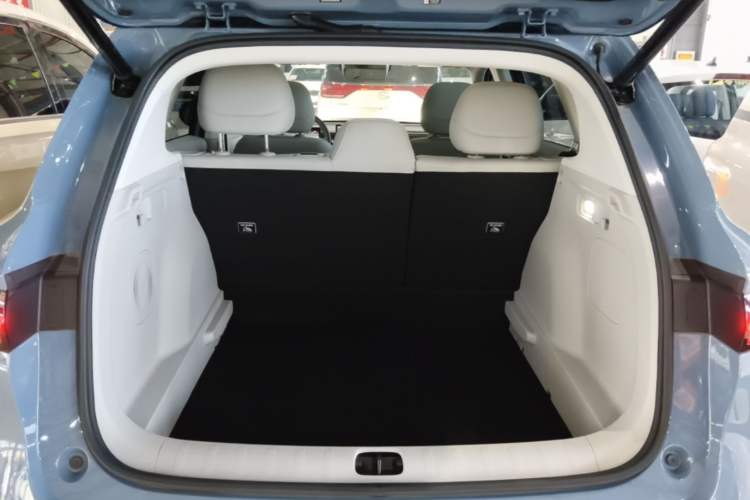 Used Leapmotor B10 2025 510 LiDAR Version Trunk