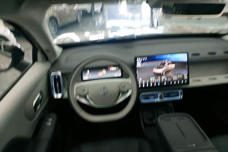 Used Leapmotor B10 2025 510 Comfort Edition Steering Wheel