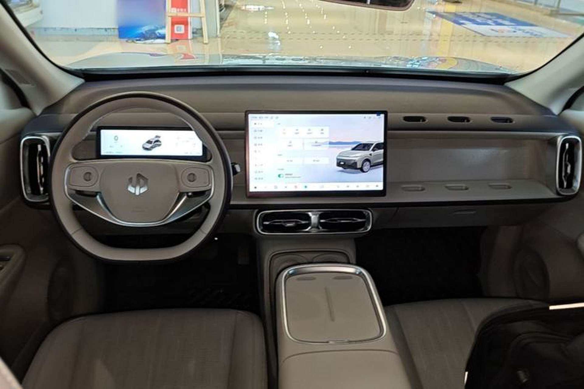 Used Leapmotor B10 2025 510 Comfort Edition Center Console