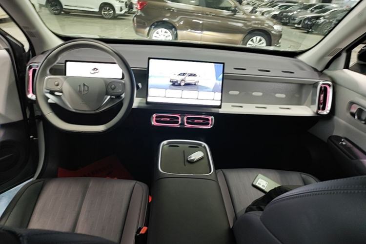Used Leapmotor B10 2025 510 Joyful Edition Center Console