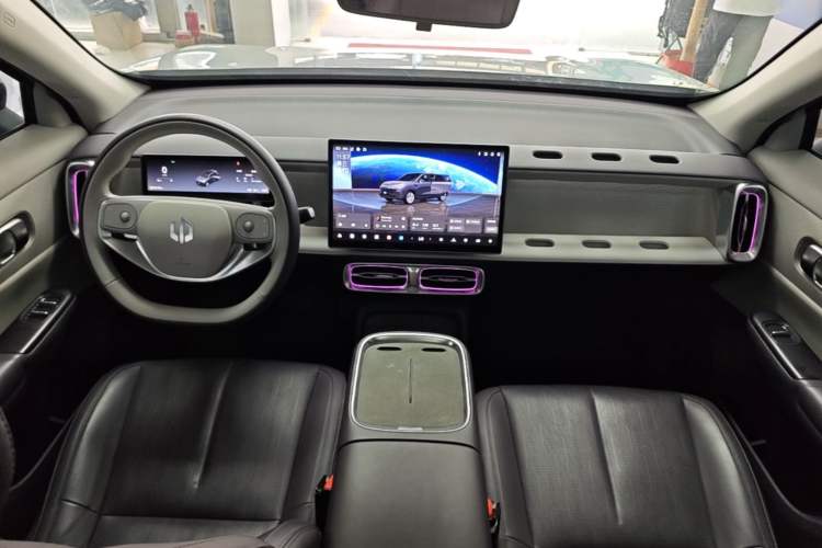 Used Leapmotor B10 2025 510 Joyful Edition Center Console