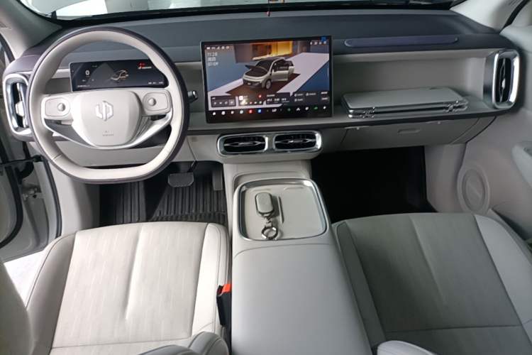 Used Leapmotor B10 2025 600 LiDAR Version Center Console