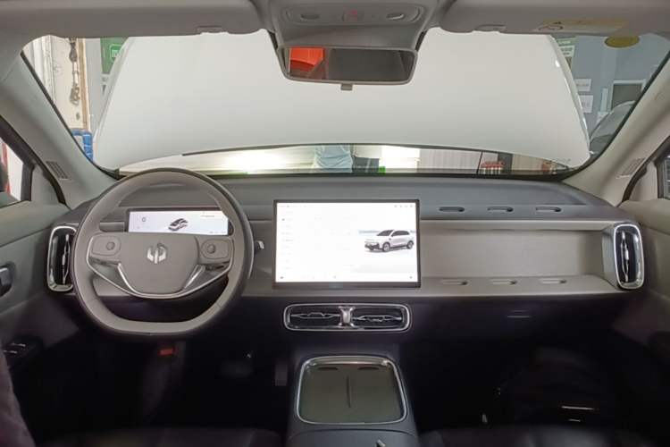 Used Leapmotor B10 2025 510 Joyful Edition Center Console