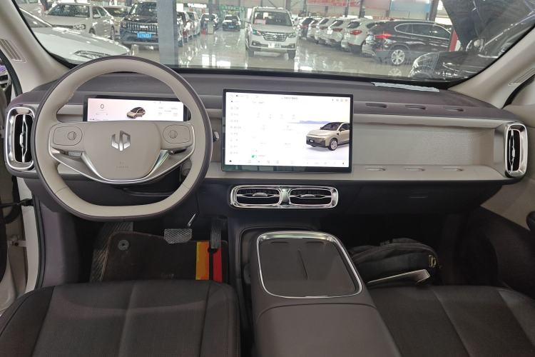 Used Leapmotor B10 2025 510 Joyful Edition Center Console