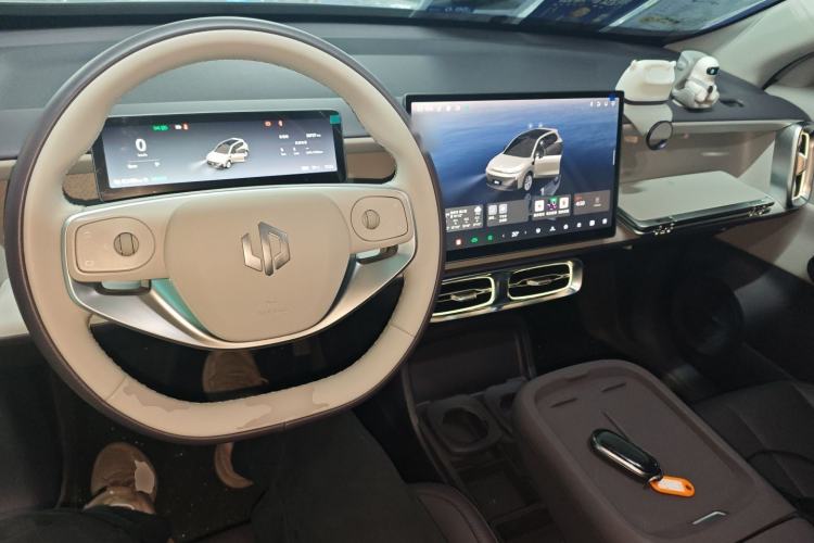 Used Leapmotor B10 2025 510 LiDAR Version Center Console