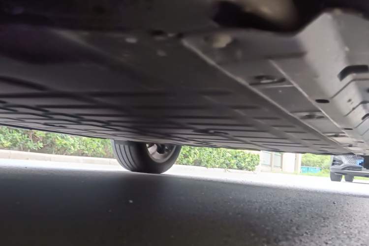 Used Leapmotor B10 2025 510 Joyful Edition Chassis Front Left