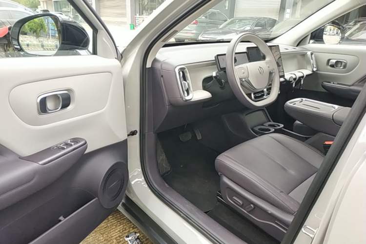 Used Leapmotor B10 2025 600 LiDAR Version Driver Seat