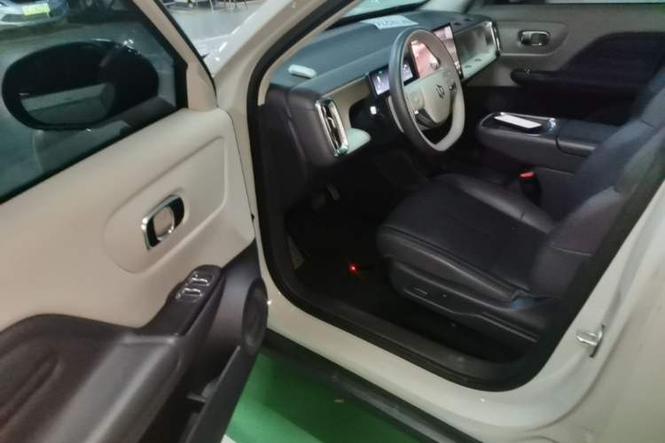 Used Leapmotor B10 2025 510 Joyful Edition Driver Seat