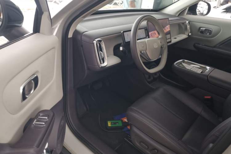Used Leapmotor B10 2025 510 Joyful Edition Driver Seat