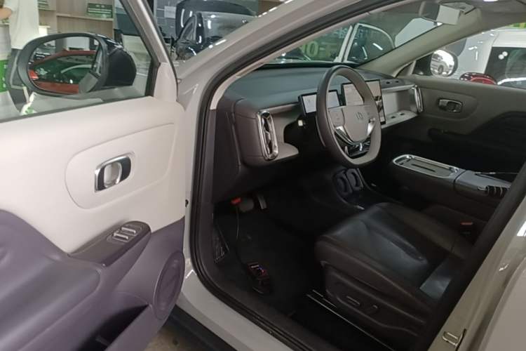 Used Leapmotor B10 2025 510 Joyful Edition Driver Seat