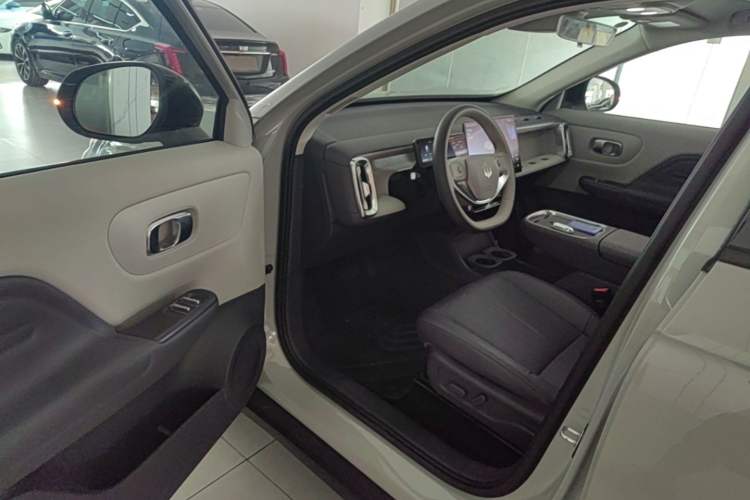 Used Leapmotor B10 2025 510 Joyful Edition Driver Seat