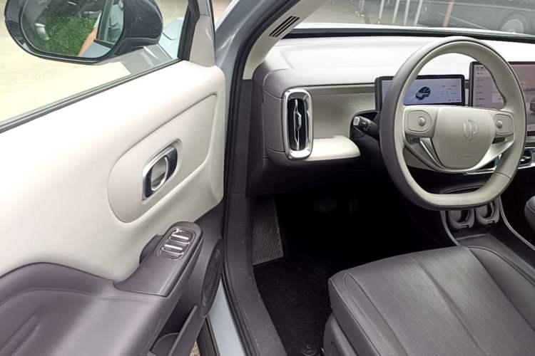 Used Leapmotor B10 2025 510 LiDAR Version Driver Seat