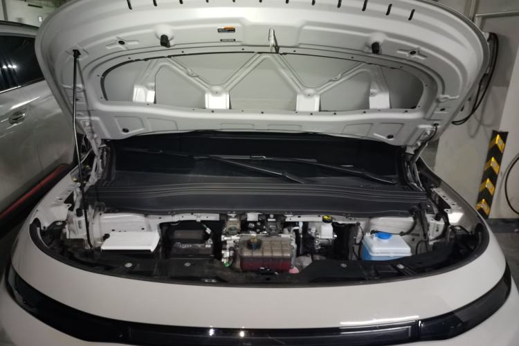 Used Leapmotor B10 2025 600 LiDAR Version Engine Bay