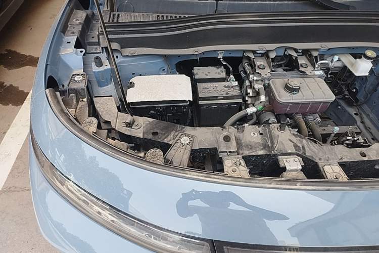 Used Leapmotor B10 2025 510 LiDAR Version Engine Bay Right