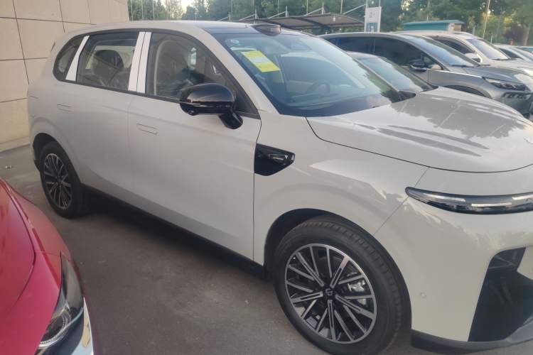 Used Leapmotor B10 2025 600 LiDAR Version Exterior 2