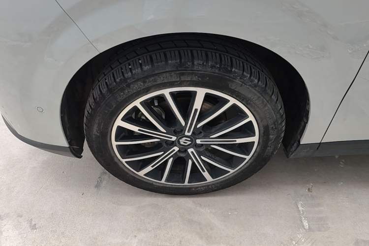 Used Leapmotor B10 2025 510 Joyful Edition Exterior 4