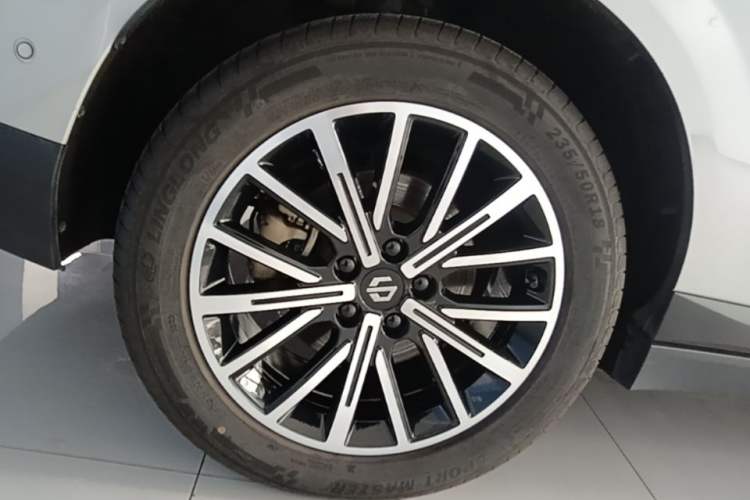 Used Leapmotor B10 2025 510 Joyful Edition Exterior 5