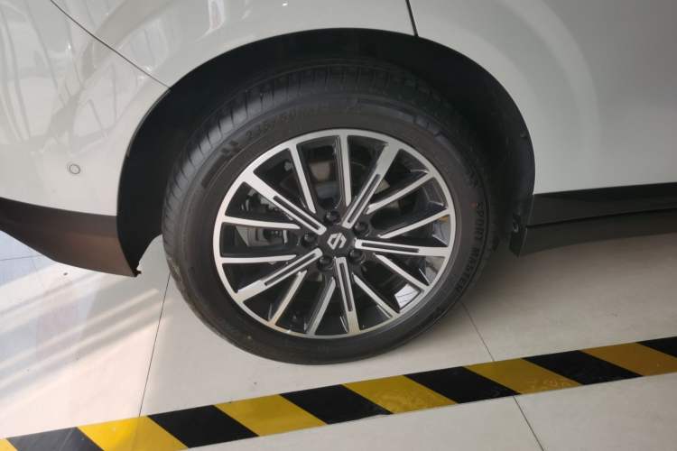 Used Leapmotor B10 2025 510 Joyful Edition Exterior 5