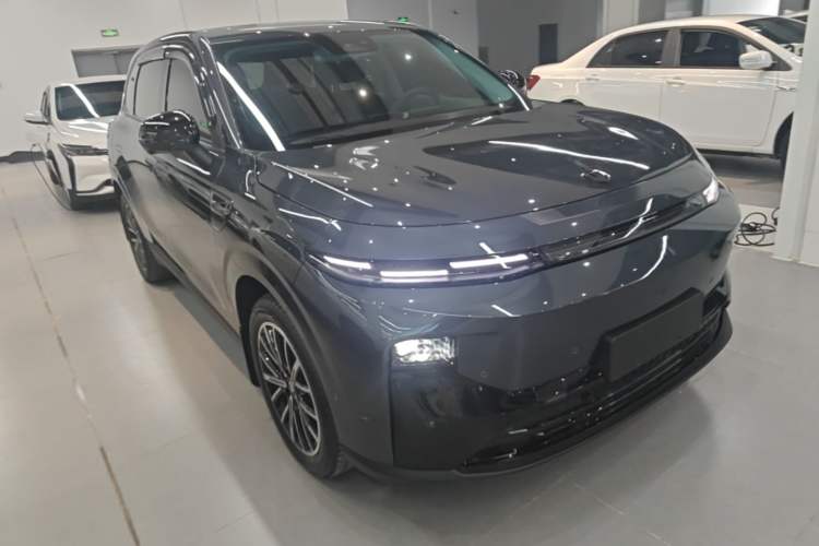 Used Leapmotor B10 2025 510 Comfort Edition Front Right 45 Deg