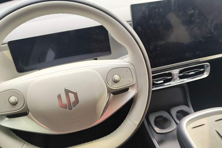 Used Leapmotor B10 2025 510 Joyful Edition Gear Lever