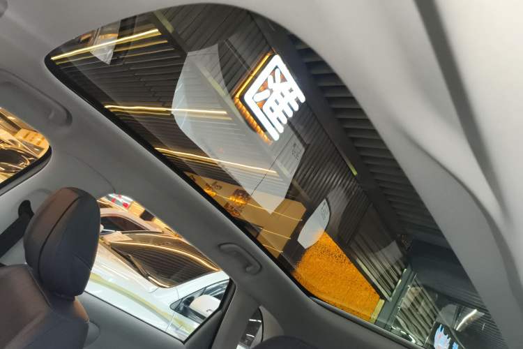 Used Leapmotor B10 2025 510 Joyful Edition Headliner