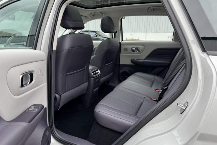 Used Leapmotor B10 2025 510 Joyful Edition Interior 1
