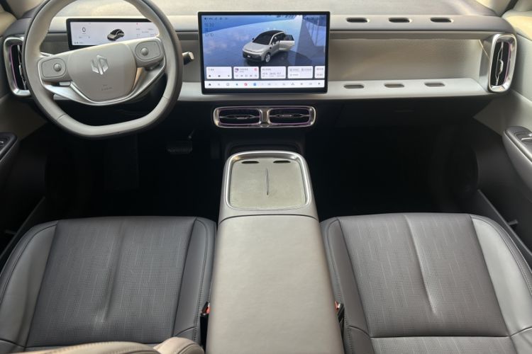 Used Leapmotor B10 2025 510 Joyful Edition Interior 1