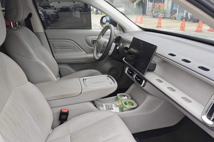Used Leapmotor B10 2025 510 Joyful Edition Interior 1