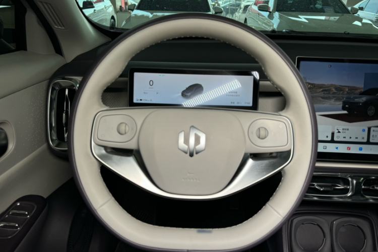 Used Leapmotor B10 2025 510 Joyful Edition Interior 1