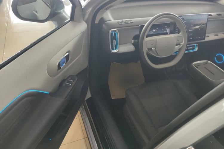Used Leapmotor B10 2025 510 Joyful Edition Interior 1