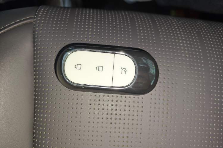 Used Leapmotor B10 2025 510 Joyful Edition Interior 1
