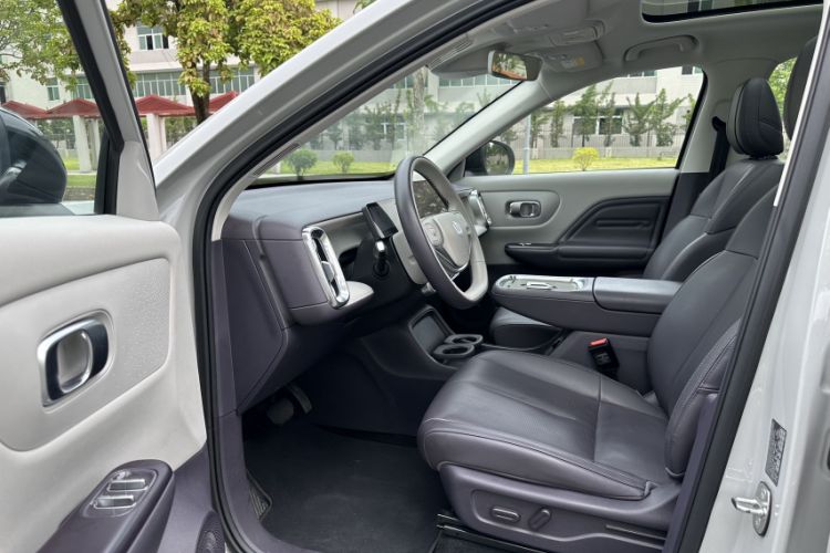 Used Leapmotor B10 2025 510 Joyful Edition Interior 2