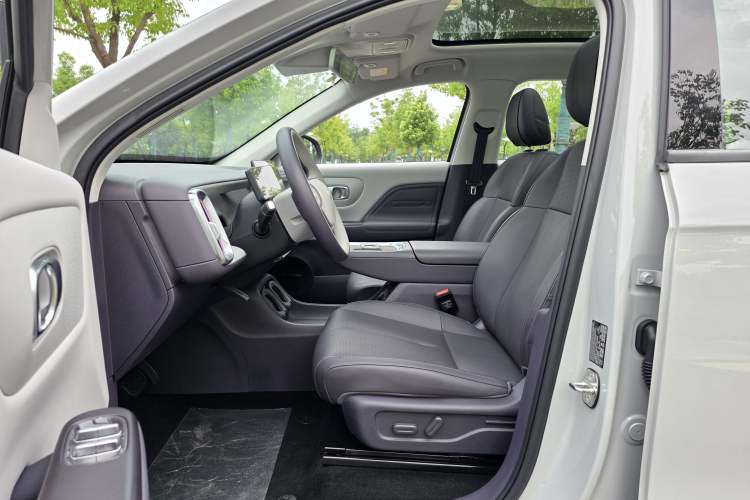 Used Leapmotor B10 2025 510 Joyful Edition Interior 2