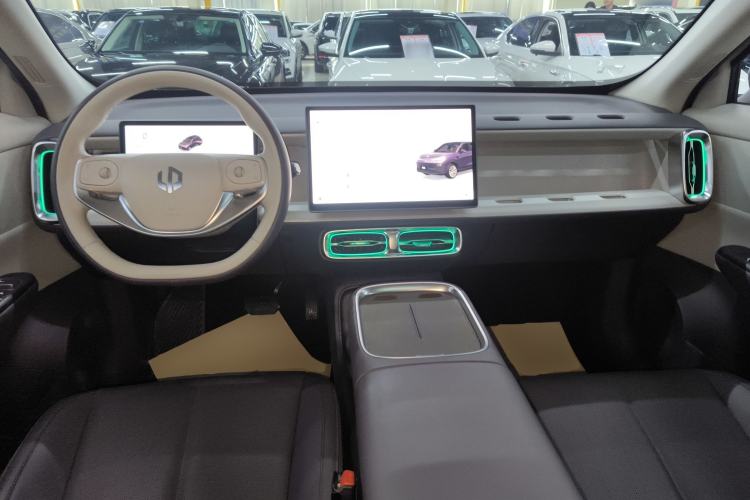Used Leapmotor B10 2025 510 Joyful Edition Interior 2