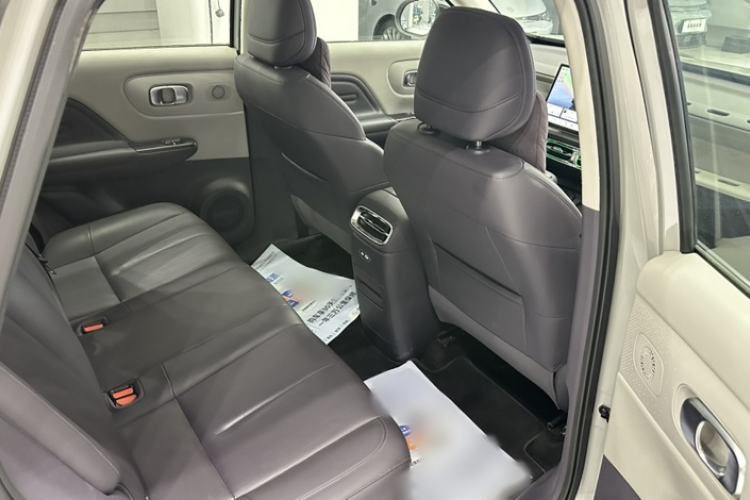 Used Leapmotor B10 2025 510 Joyful Edition Interior 2