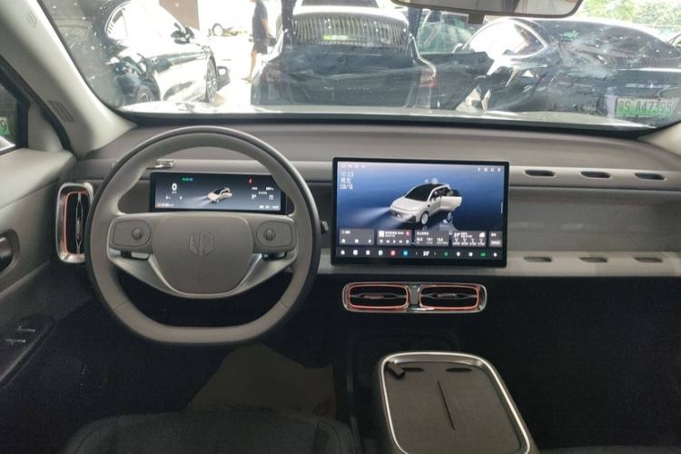 Used Leapmotor B10 2025 510 Joyful Edition Interior 2