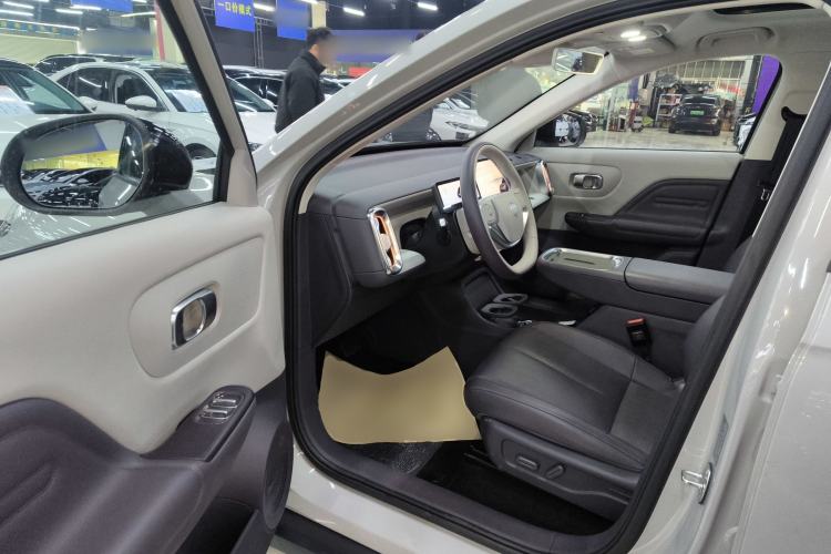 Used Leapmotor B10 2025 510 Joyful Edition Interior 3