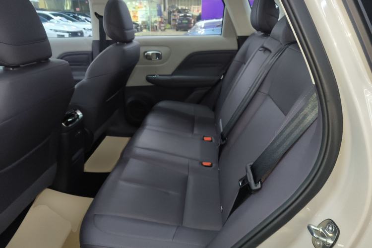 Used Leapmotor B10 2025 510 Joyful Edition Interior 4