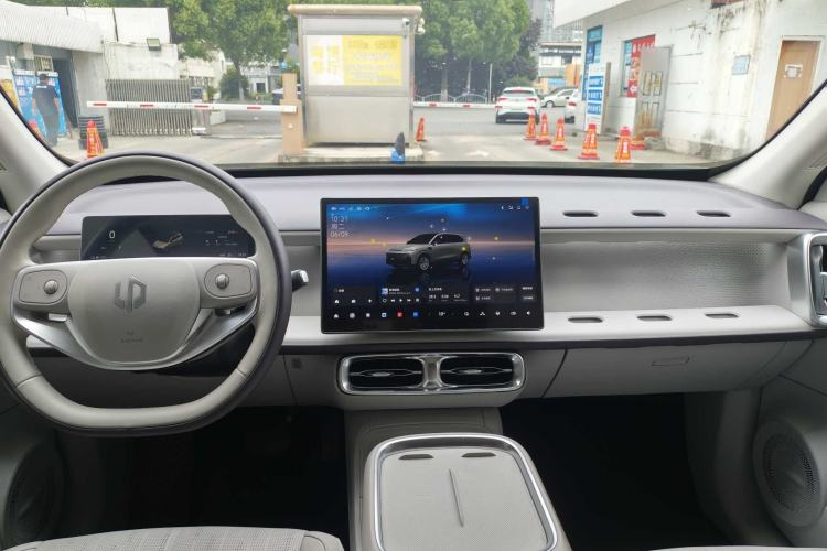 Used Leapmotor B10 2025 510 Joyful Edition Interior 4