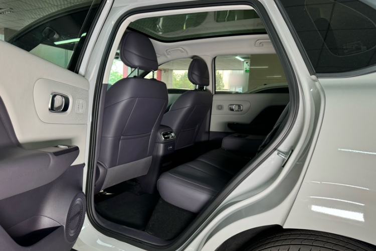 Used Leapmotor B10 2025 510 Joyful Edition Interior 4