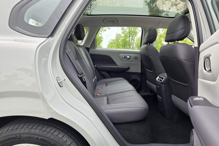 Used Leapmotor B10 2025 510 Joyful Edition Interior 7