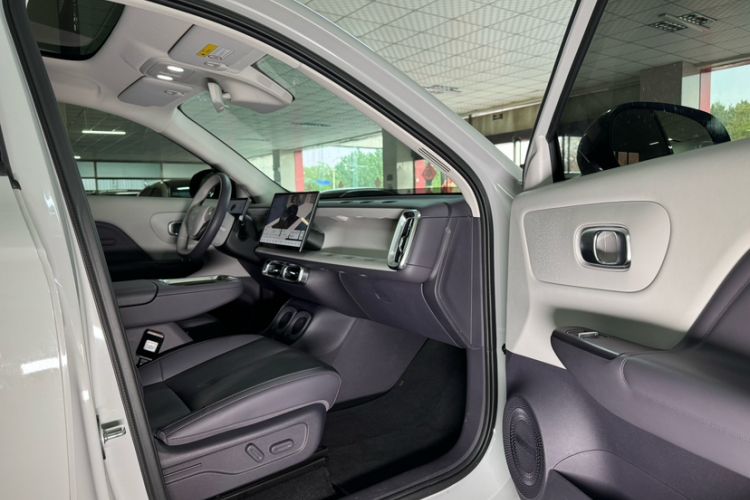 Used Leapmotor B10 2025 510 Joyful Edition Interior 9