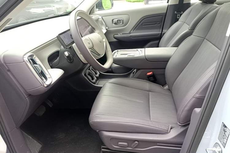 Used Leapmotor B10 2025 510 LiDAR Version Left Front Seat