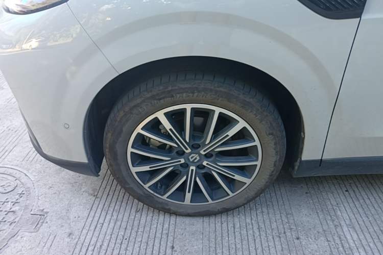Used Leapmotor B10 2025 510 Joyful Edition Left Front Wheel Hub