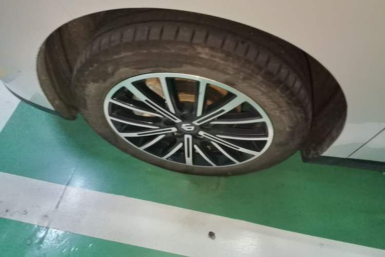 Used Leapmotor B10 2025 510 Joyful Edition Left Front Wheel Hub