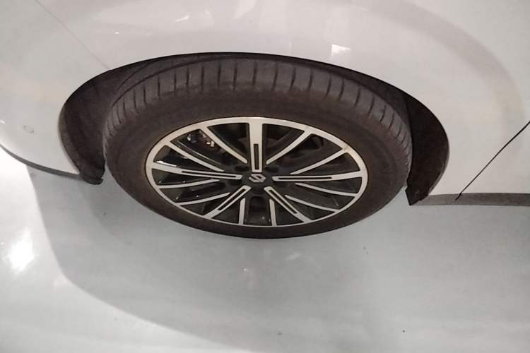 Used Leapmotor B10 2025 510 Joyful Edition Left Front Wheel Hub